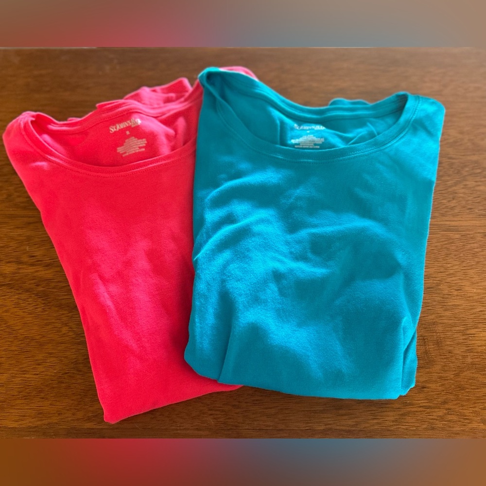 New without tags St John’s Bay women’s size X-Large T-shirt’s.